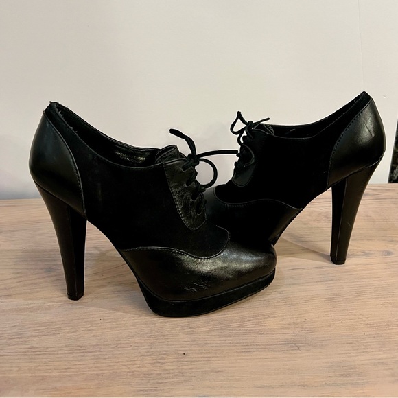 Colin Stuart Black Leather And Suede High Heel Lace-Up Booties - Picture 6 of 10